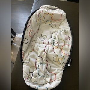 4MOMS COVER - used
